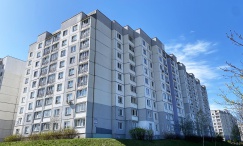 3к квартира с раздельными комнатами и строительной отделкой в Домбровке.